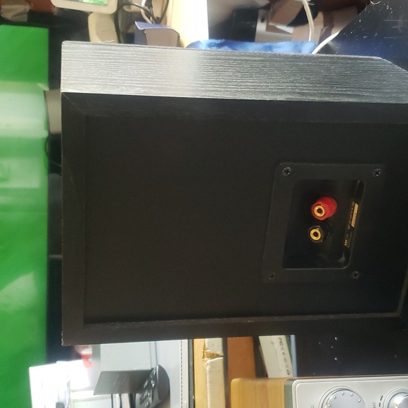 Kef C15 bookshelf speaker set - Picture 3 of 3